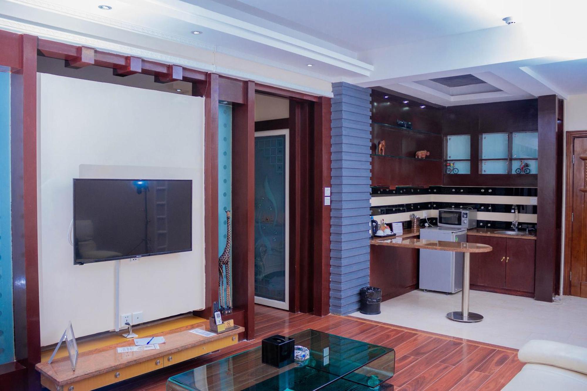לוסקה Best Western Plus Paramount Hotel מראה חיצוני תמונה